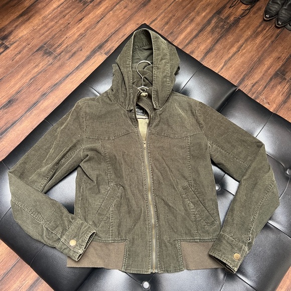Neca new moon Bella swan green corduroy jacket RARE - great condition - Picture 1 of 6